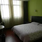 Motel168 Shanghai East Tianmu Road Inn